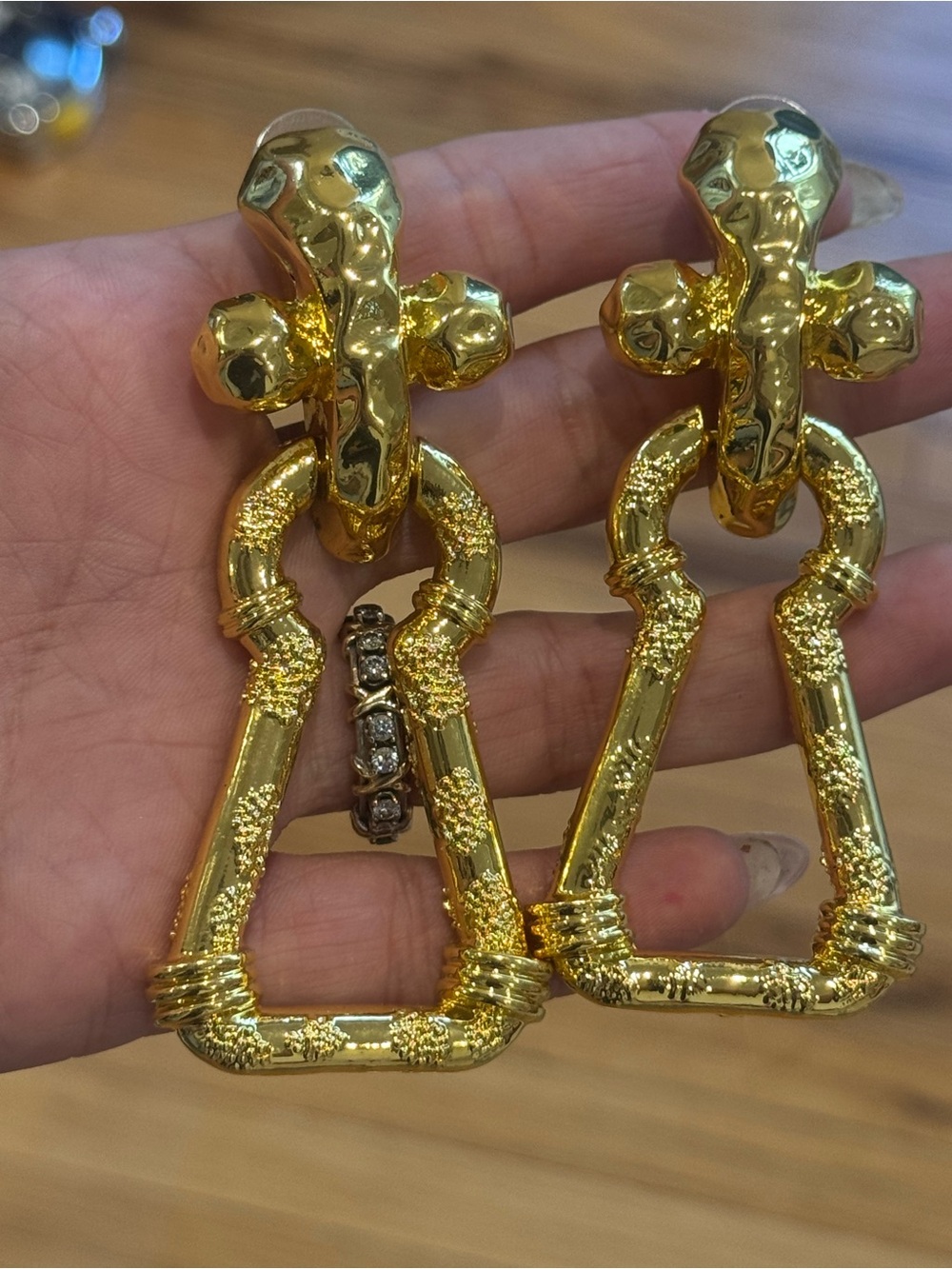 Vintage Gold Sculptural Drop Earrings - Gold - Picture 6 of 7